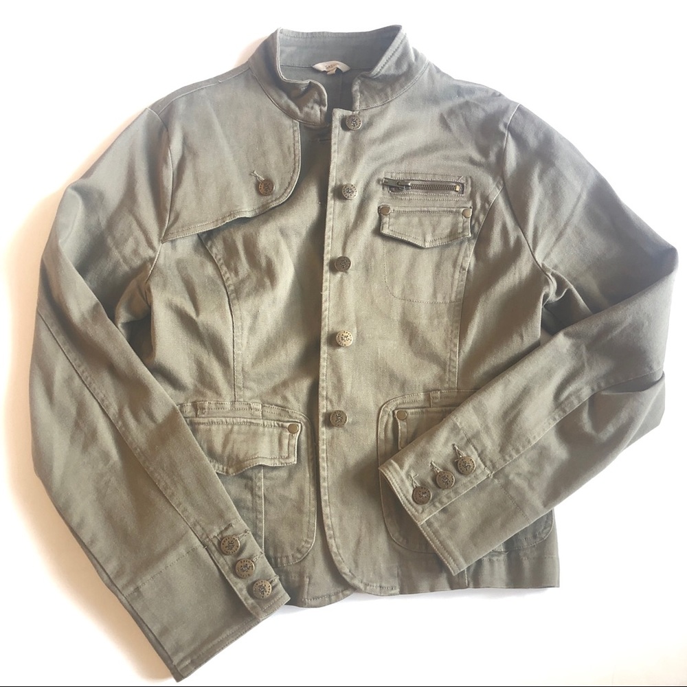 Sashimi military utility jack